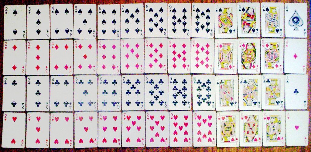 cuantas cartas tiene un juego de casino